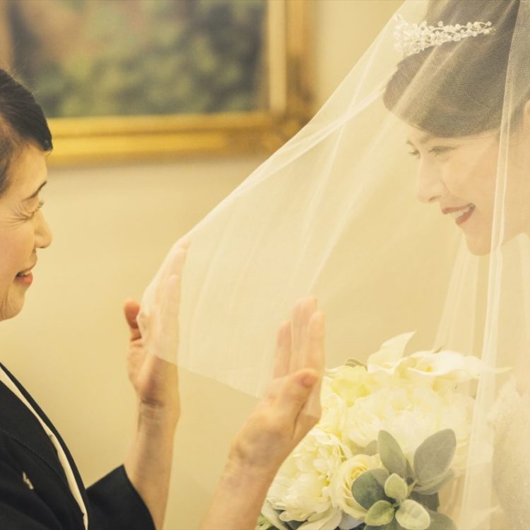 【花嫁×母の見学会】まずは母娘で気軽にドレス試着から始めよう